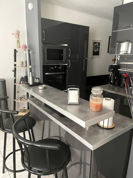 Appartement - Chic Et Cosy A 30 Minutes De Paris Et 25 Minutes De Disney Ozoir-la-Ferriere Bagian luar foto